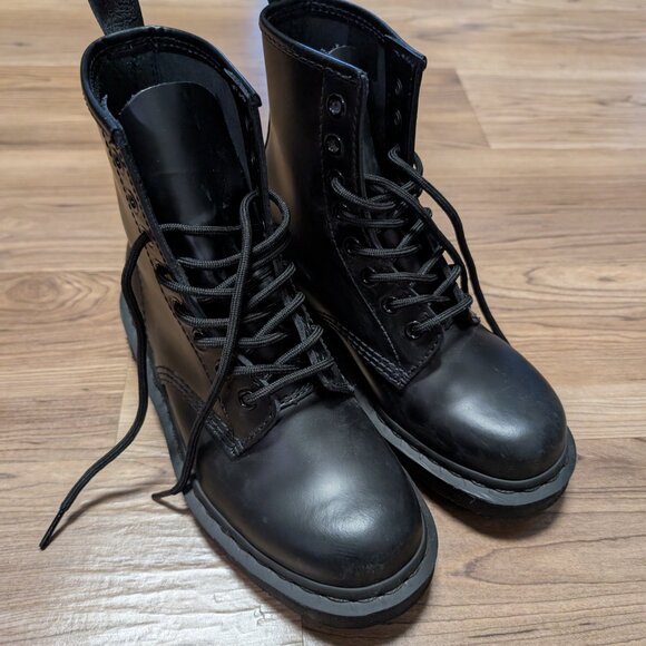 Dr Martens 1460 Mono Smooth Leather Lace Up Boots in Black - Size 6 - Picture 6 of 8